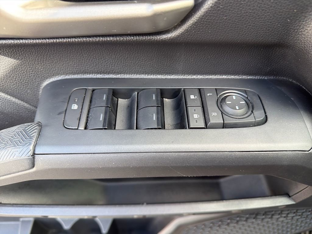 Used 2024 Toyota Tacoma TRD Off-Road image 23