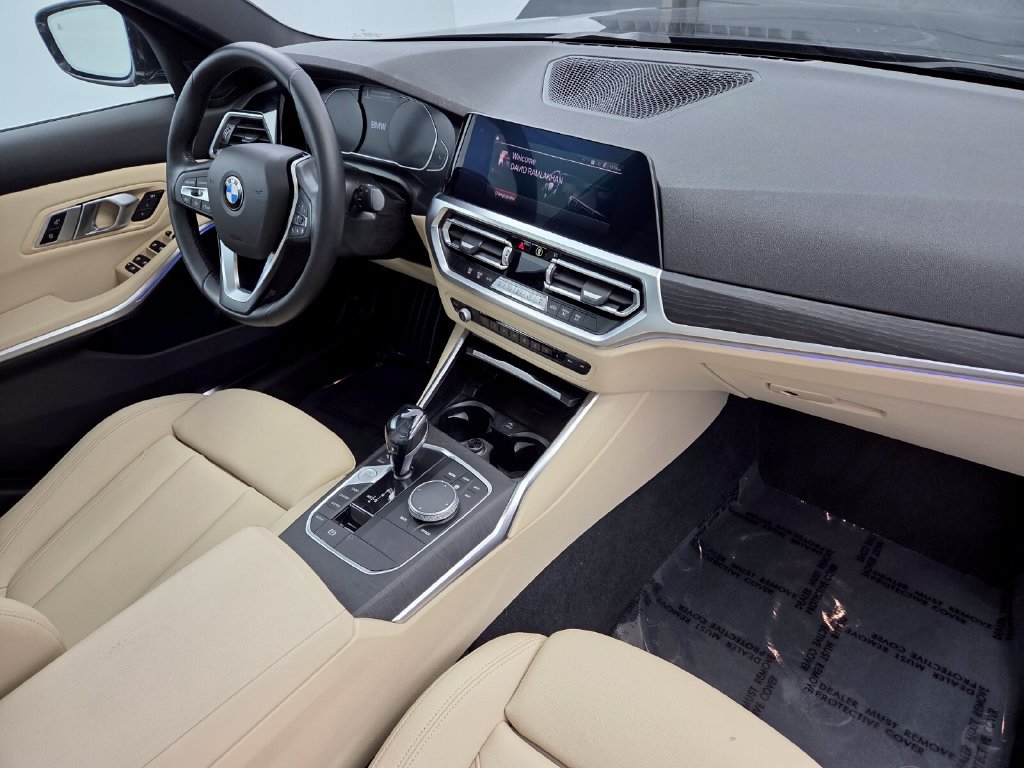 Used 2021 BMW 330i Sedan w/ Convenience Package RWD image 17