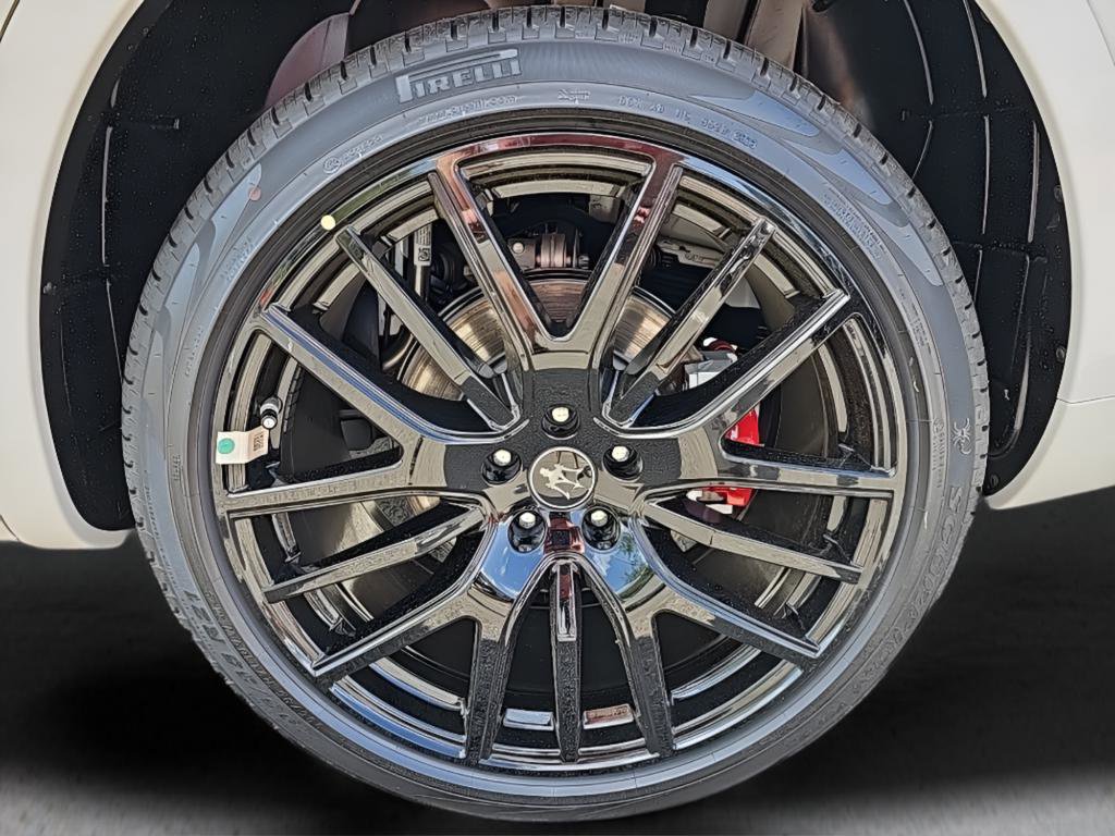 New 2024 Maserati Levante Modena Ultima image 13