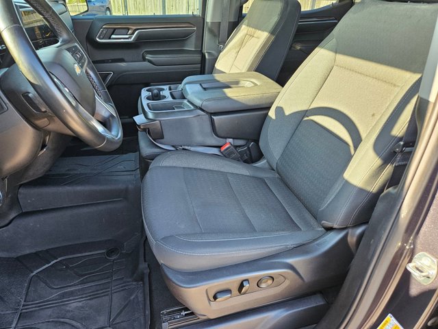 Used 2024 Chevrolet Silverado 1500 LT RWD image 15