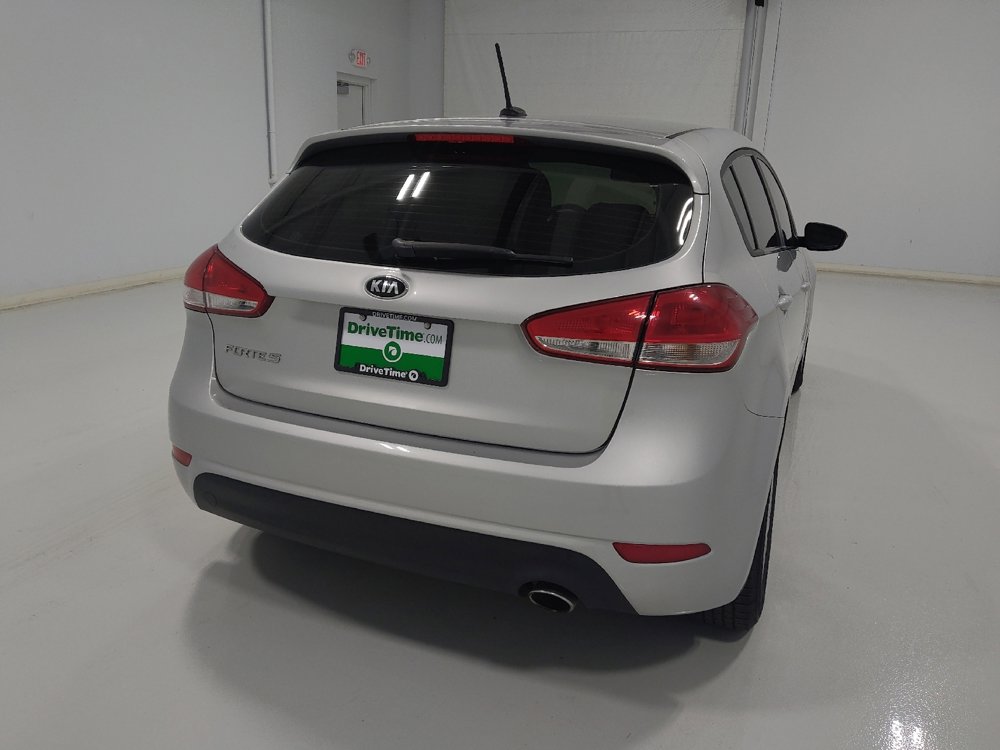 Used 2017 Kia Forte LX image 7