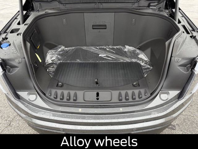 New 2025 Ford F150 Lightning Flash image 37