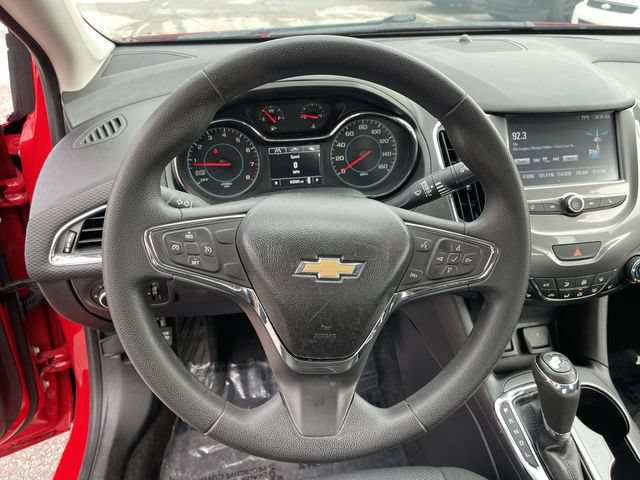 Used 2017 Chevrolet Cruze LT w/ Convenience Package FWD image 14