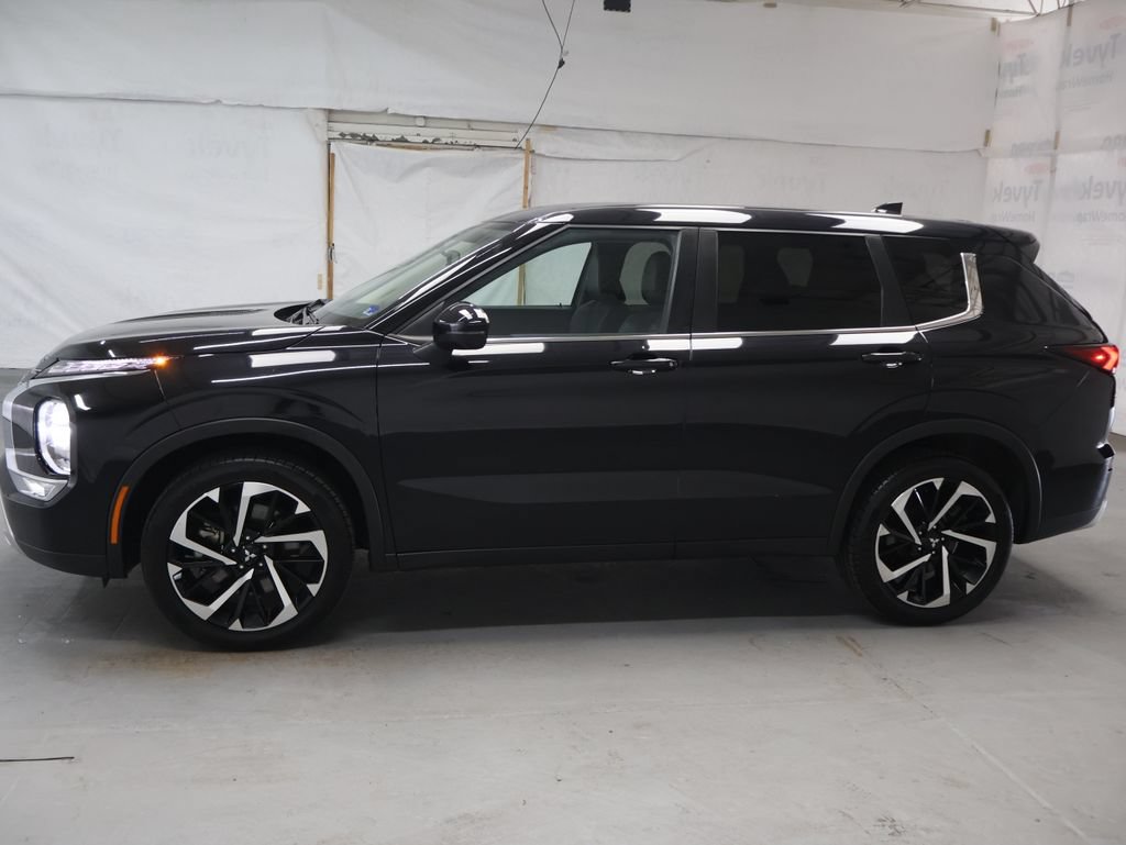 Used 2024 Mitsubishi Outlander SE FWD image 4