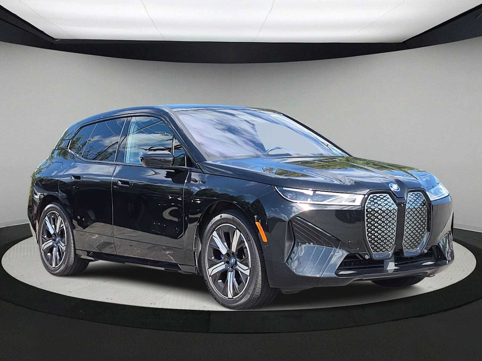 Used 2023 BMW iX M60 w/ Executive Package AWD/4WD image 2