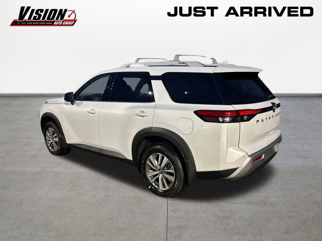 New 2025 Nissan Pathfinder SL image 7