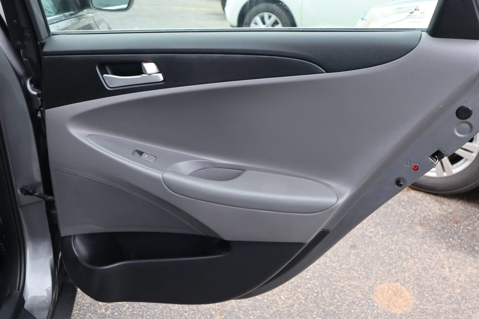 Used 2012 Hyundai Sonata GLS FWD image 17