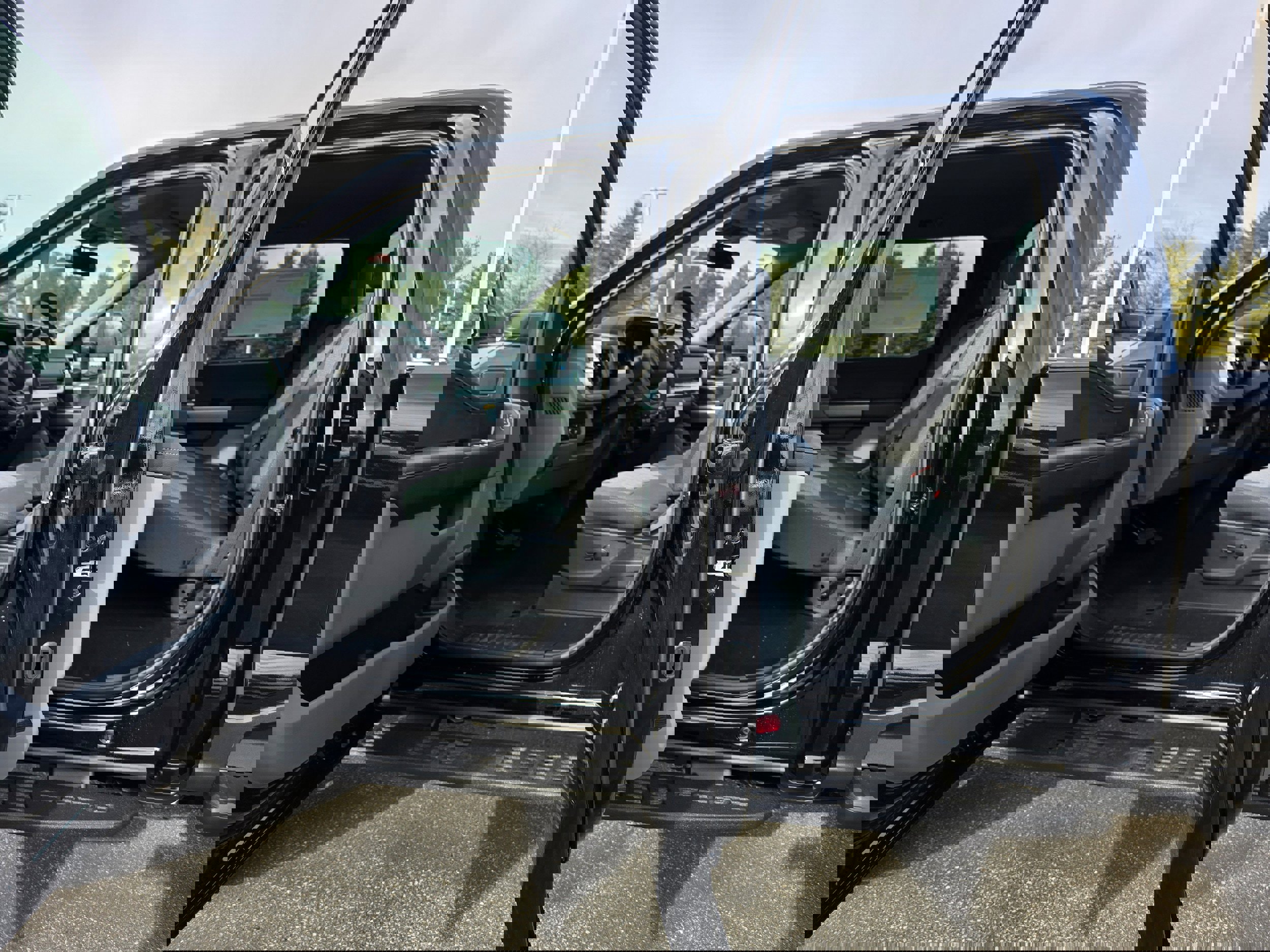 New 2026 Ford F350 XLT w/ XLT Premium Package image 10