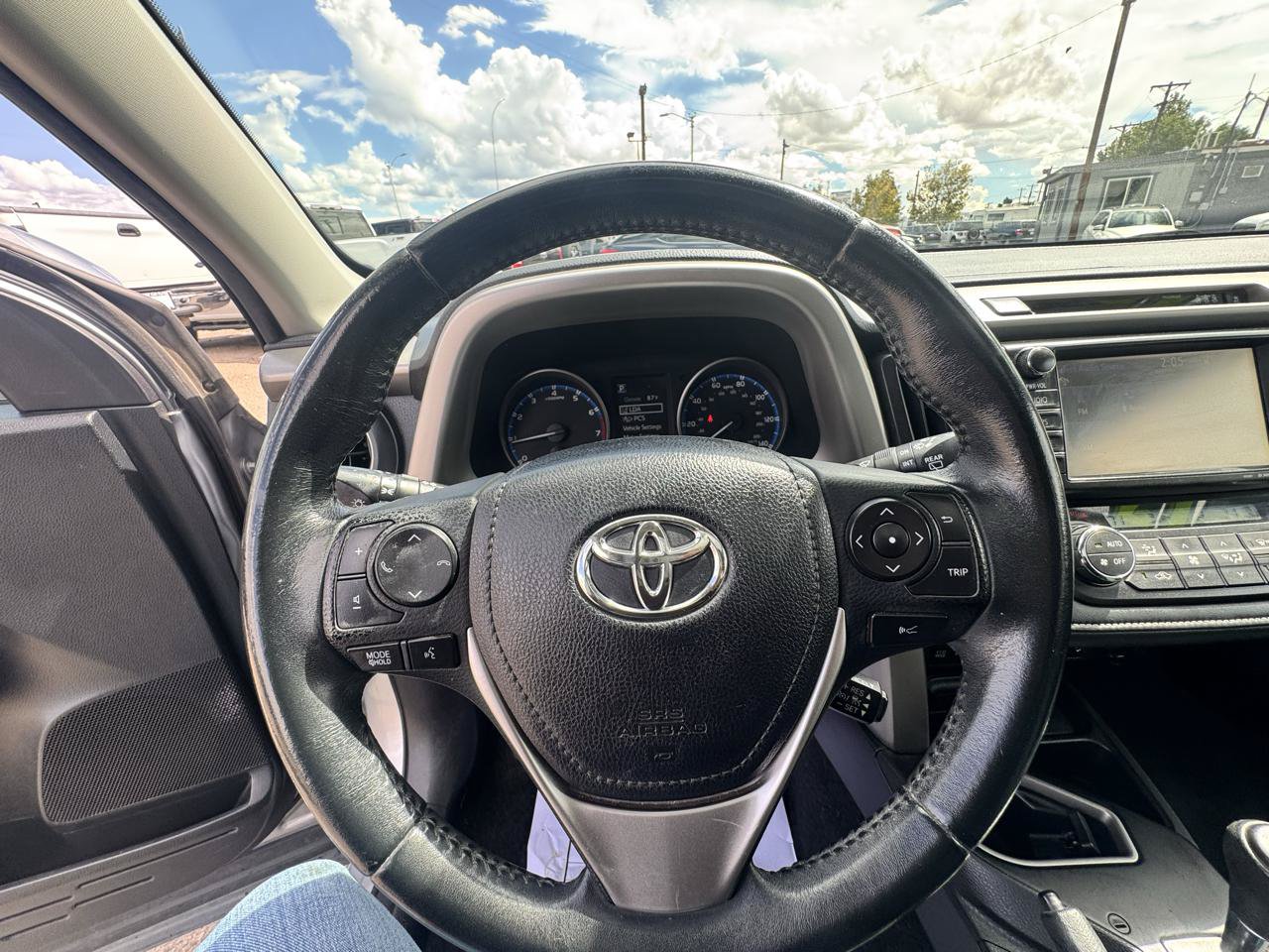 Used 2017 Toyota RAV4 XLE w/ All Weather Liner Package AWD/4WD image 15