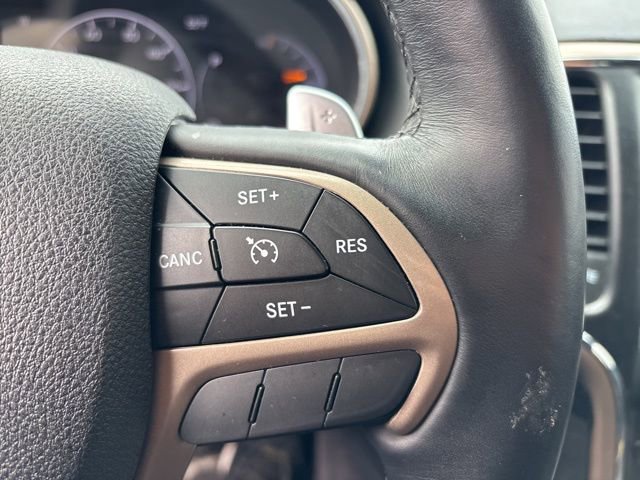 Used 2016 Jeep Grand Cherokee Laredo 75th Anniversary image 19