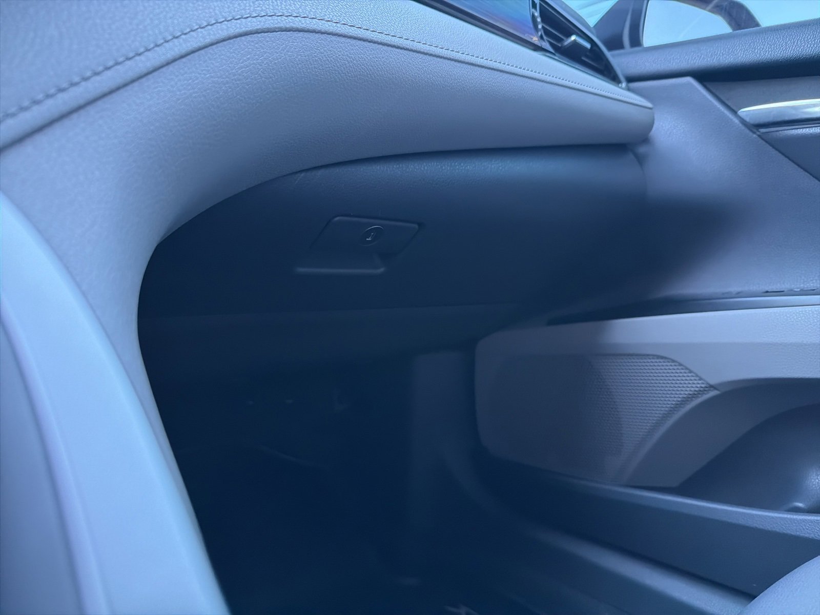 Used 2020 Toyota Camry LE image 38