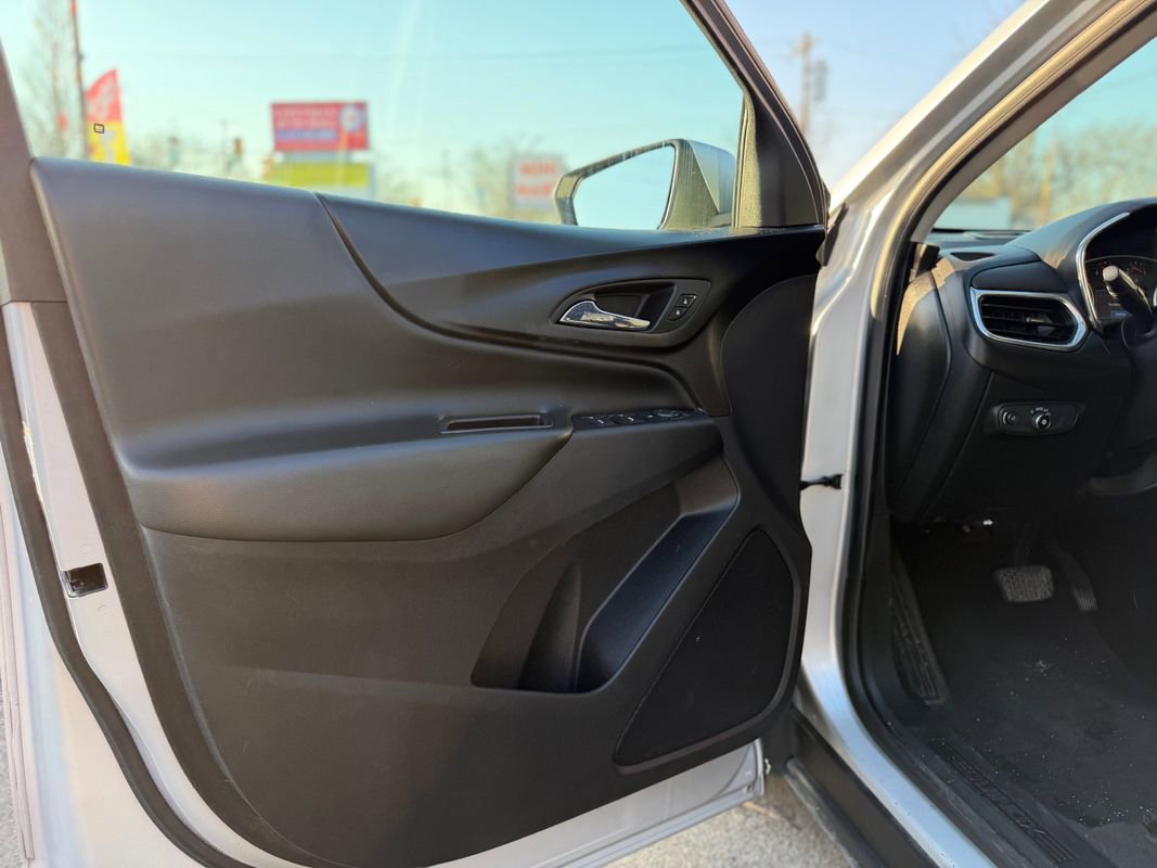 Used 2021 Chevrolet Equinox LT AWD/4WD image 10