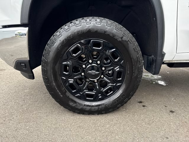 Used 2024 Chevrolet Silverado 3500 LT w/ Safety Package AWD/4WD image 29