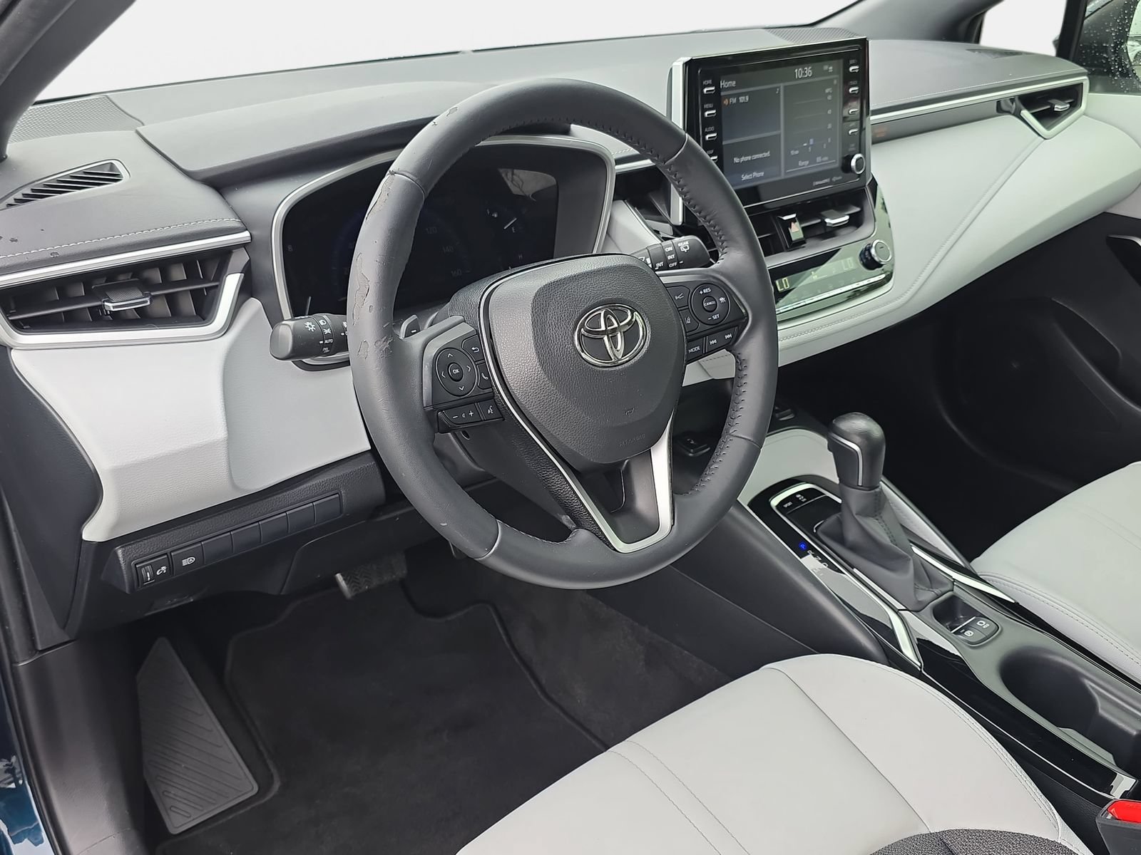 Used 2021 Toyota Corolla XSE FWD image 15