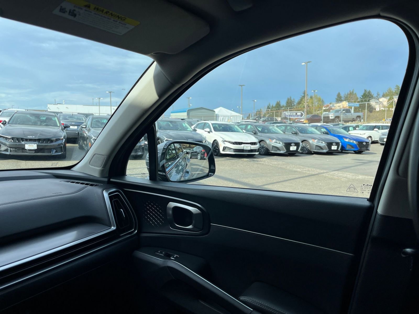 Used 2024 Kia Sorento S image 38