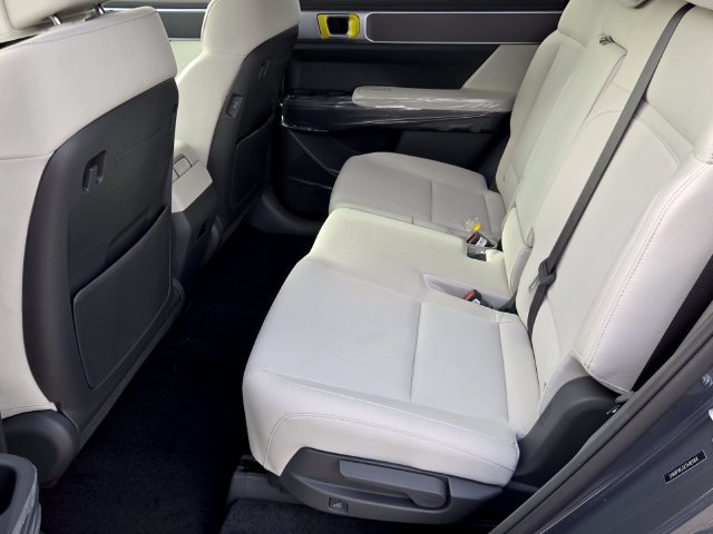New 2026 Hyundai Santa Fe SE FWD image 6