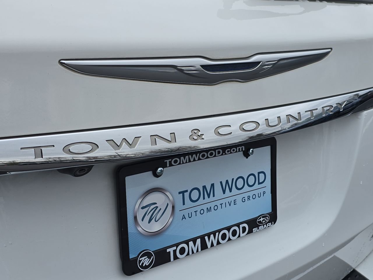 Used 2014 Chrysler Town & Country Limited w/ Luxury Group FWD image 31