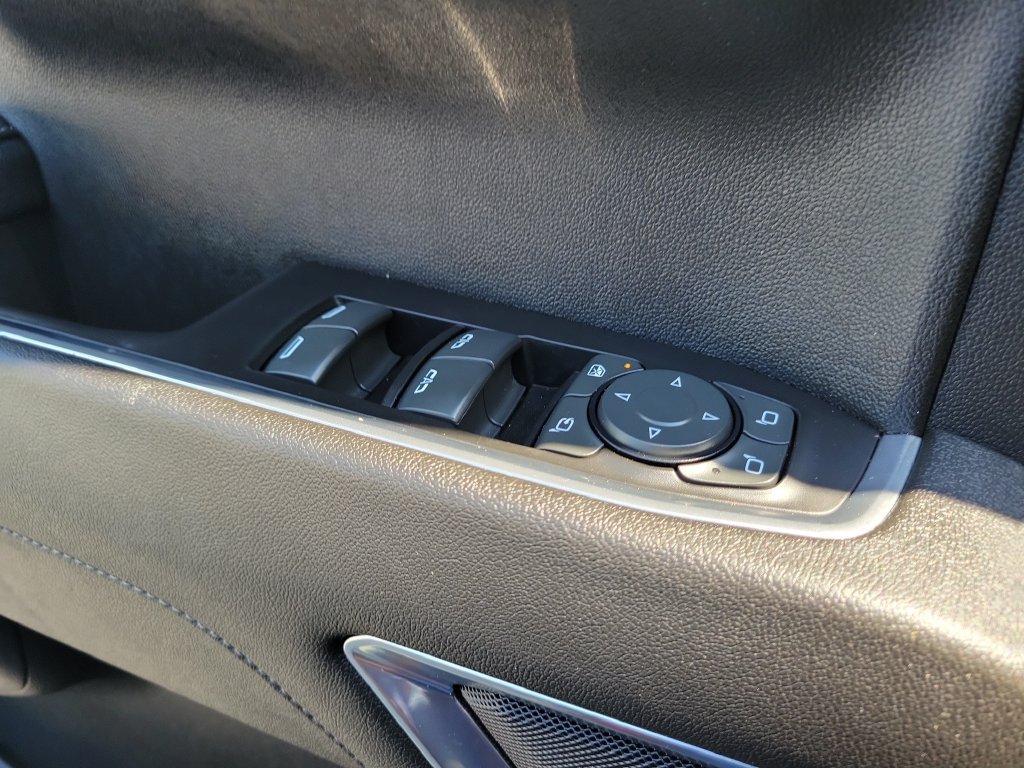 Used 2023 Chevrolet Silverado 1500 LTZ w/ Technology Package RWD image 23