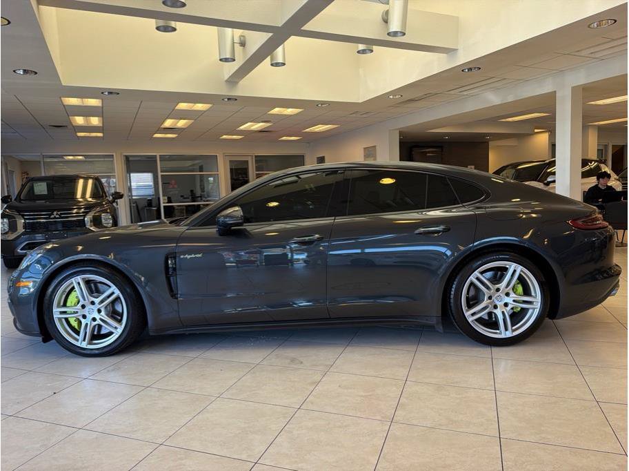 Used 2018 Porsche Panamera 4 AWD/4WD image 8