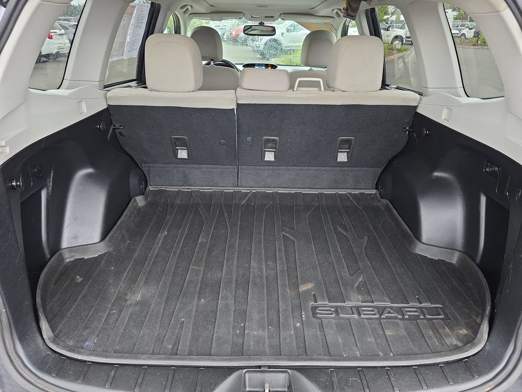 Used 2014 Subaru Forester 2.5i Premium w/ All-Weather Package AWD/4WD image 30