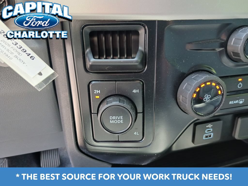 New 2026 Ford F350 XL w/ XL Chrome Package AWD/4WD image 23