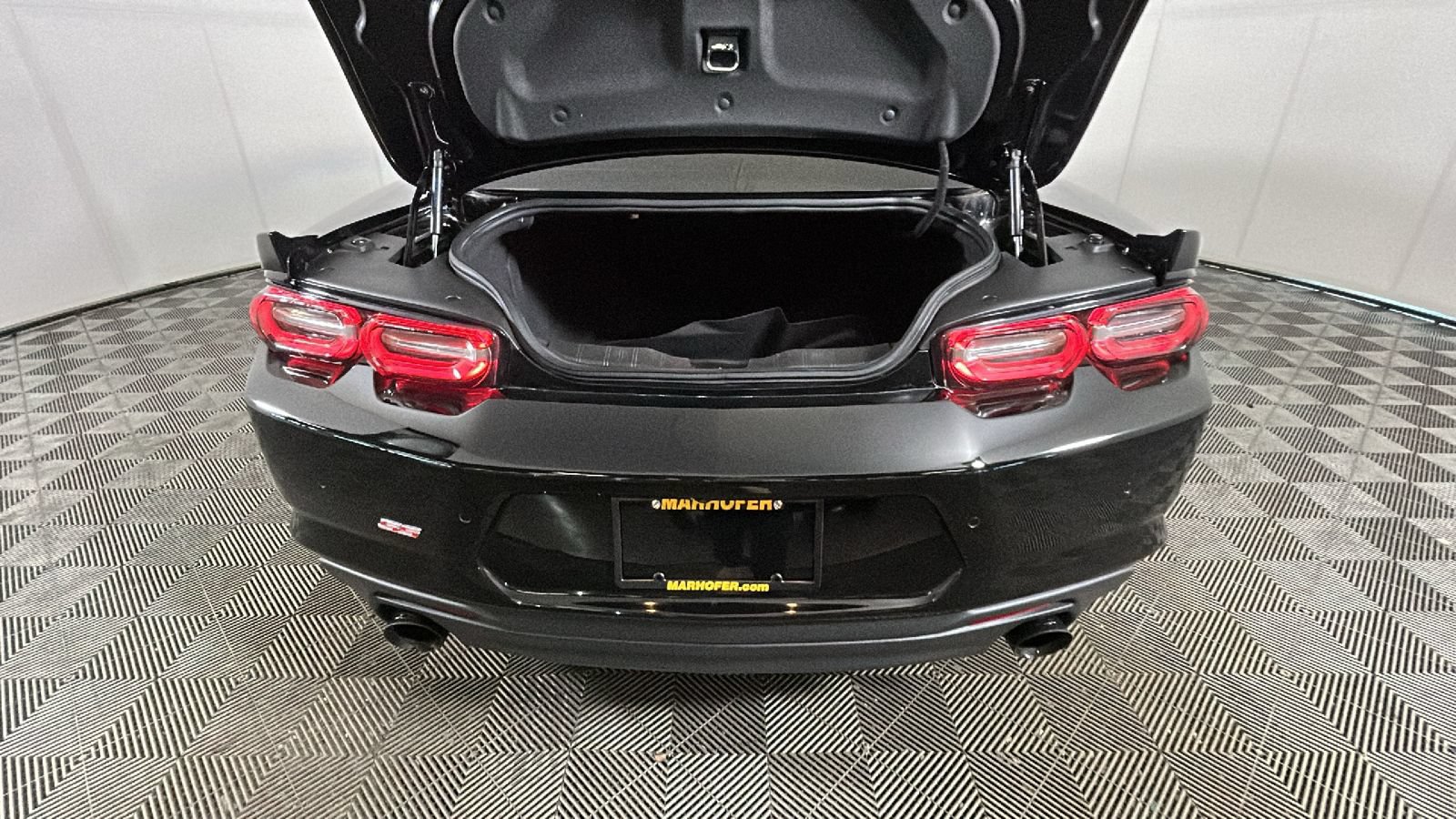 Used 2022 Chevrolet Camaro SS RWD image 31