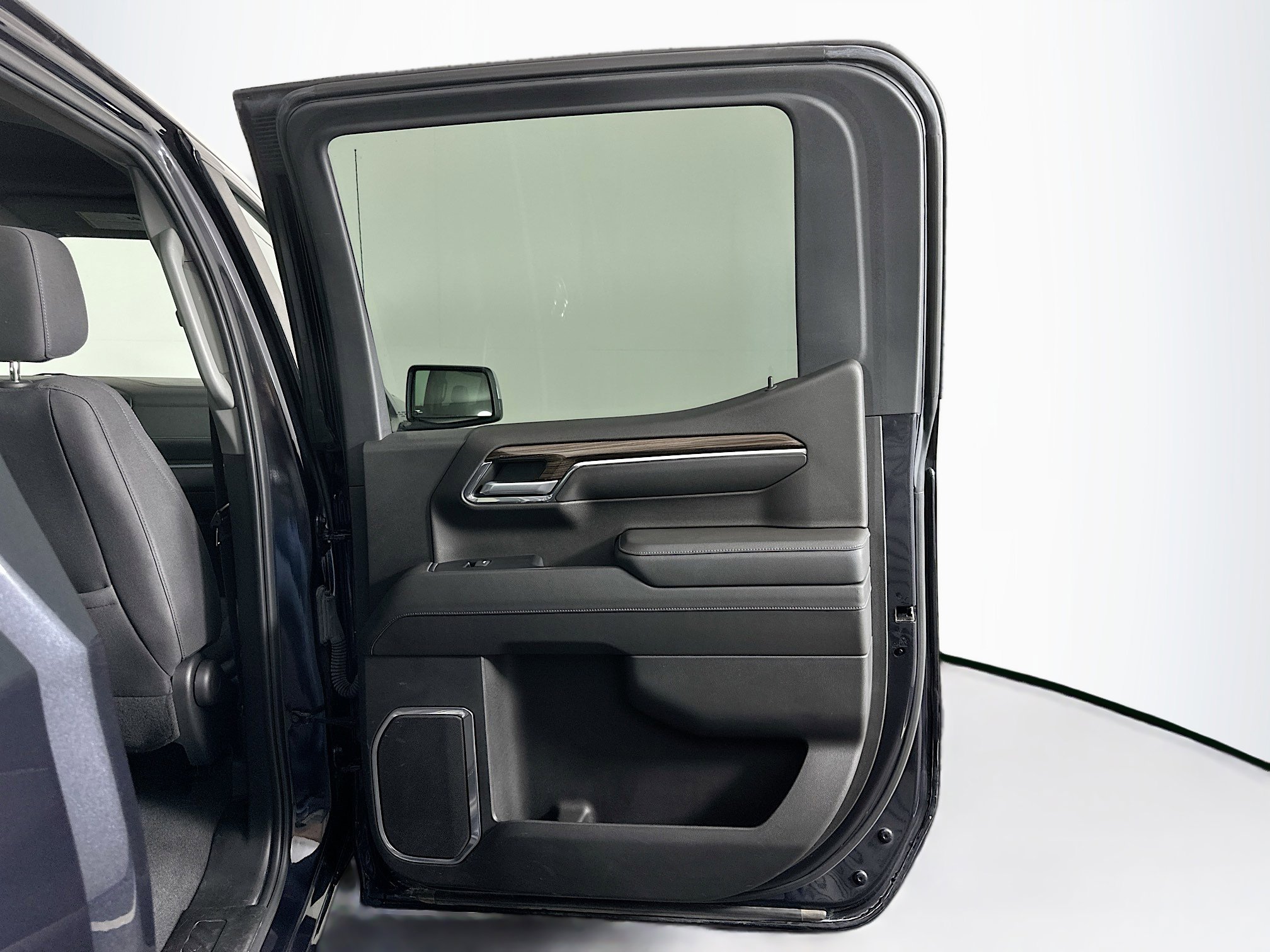 Used 2022 Chevrolet Silverado 1500 LT image 29