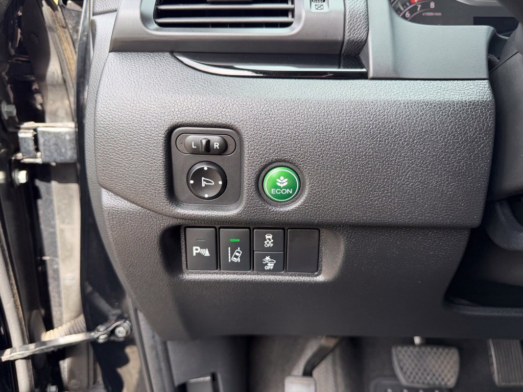 Used 2018 Honda Pilot Elite image 17