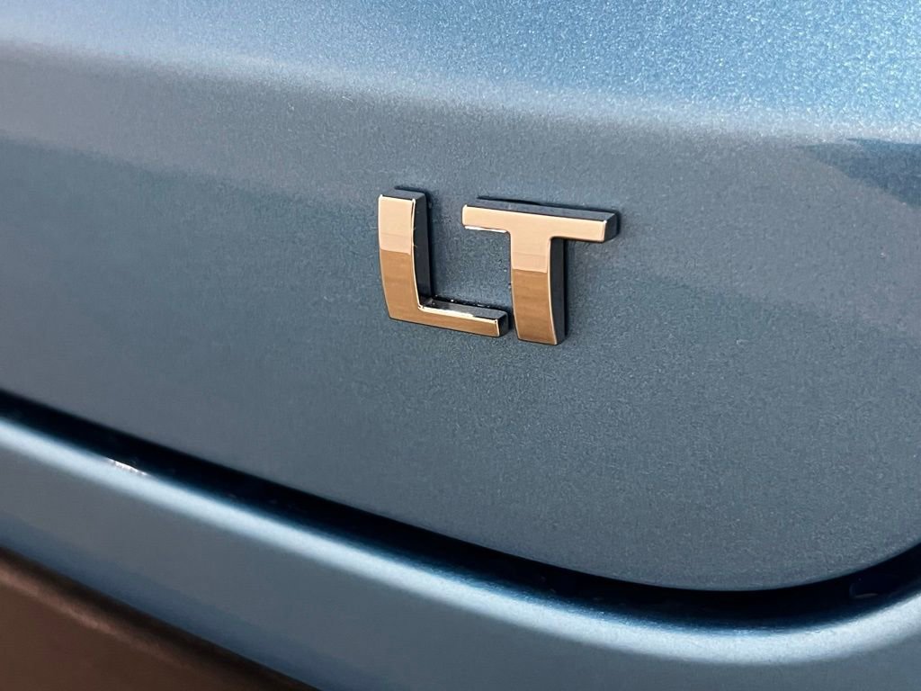 New 2026 Chevrolet Trax LT w/ LT Convenience Package FWD image 3