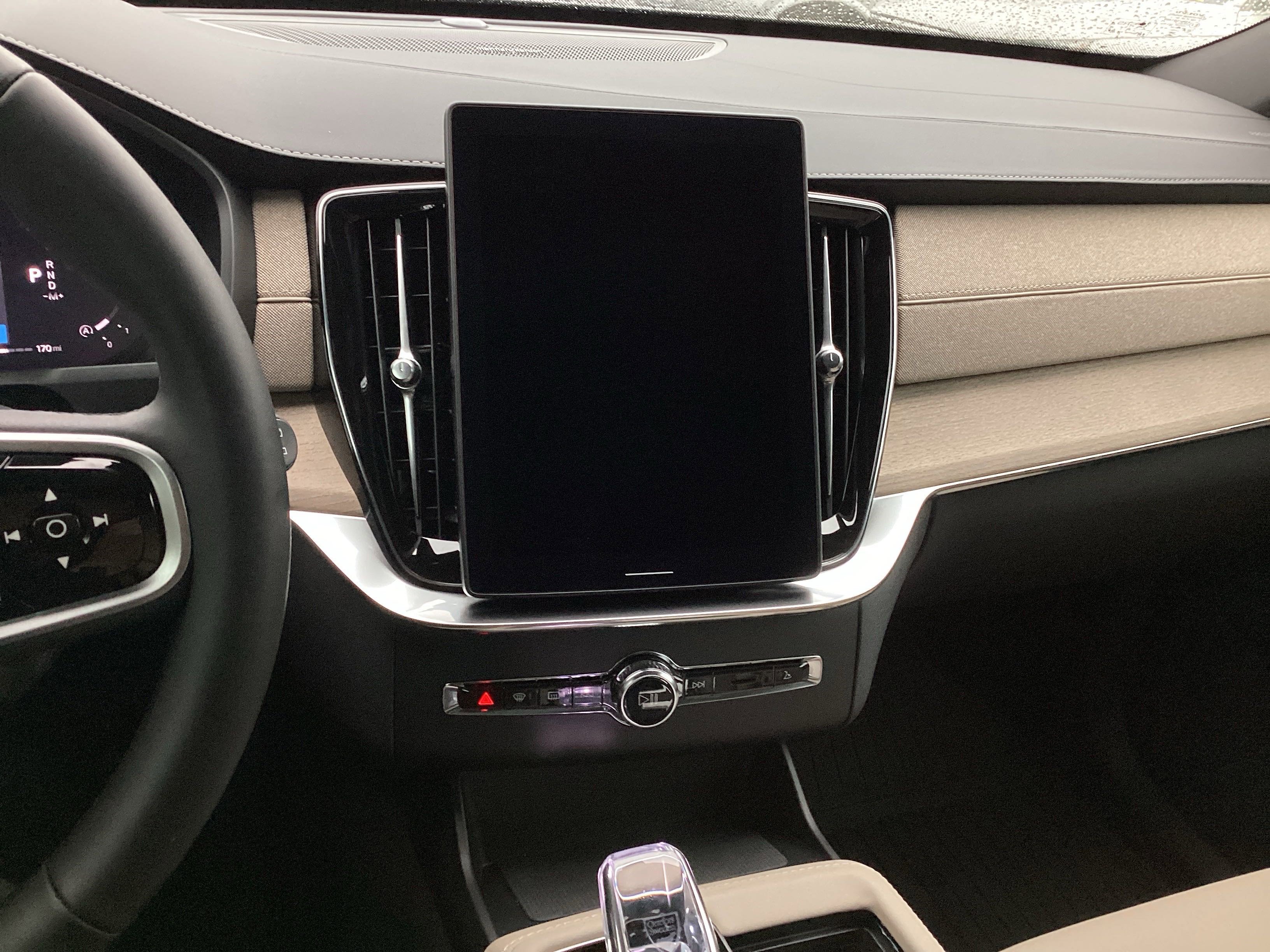 Used 2026 Volvo XC90 B6 Plus w/ Protection Package Premier AWD/4WD image 25