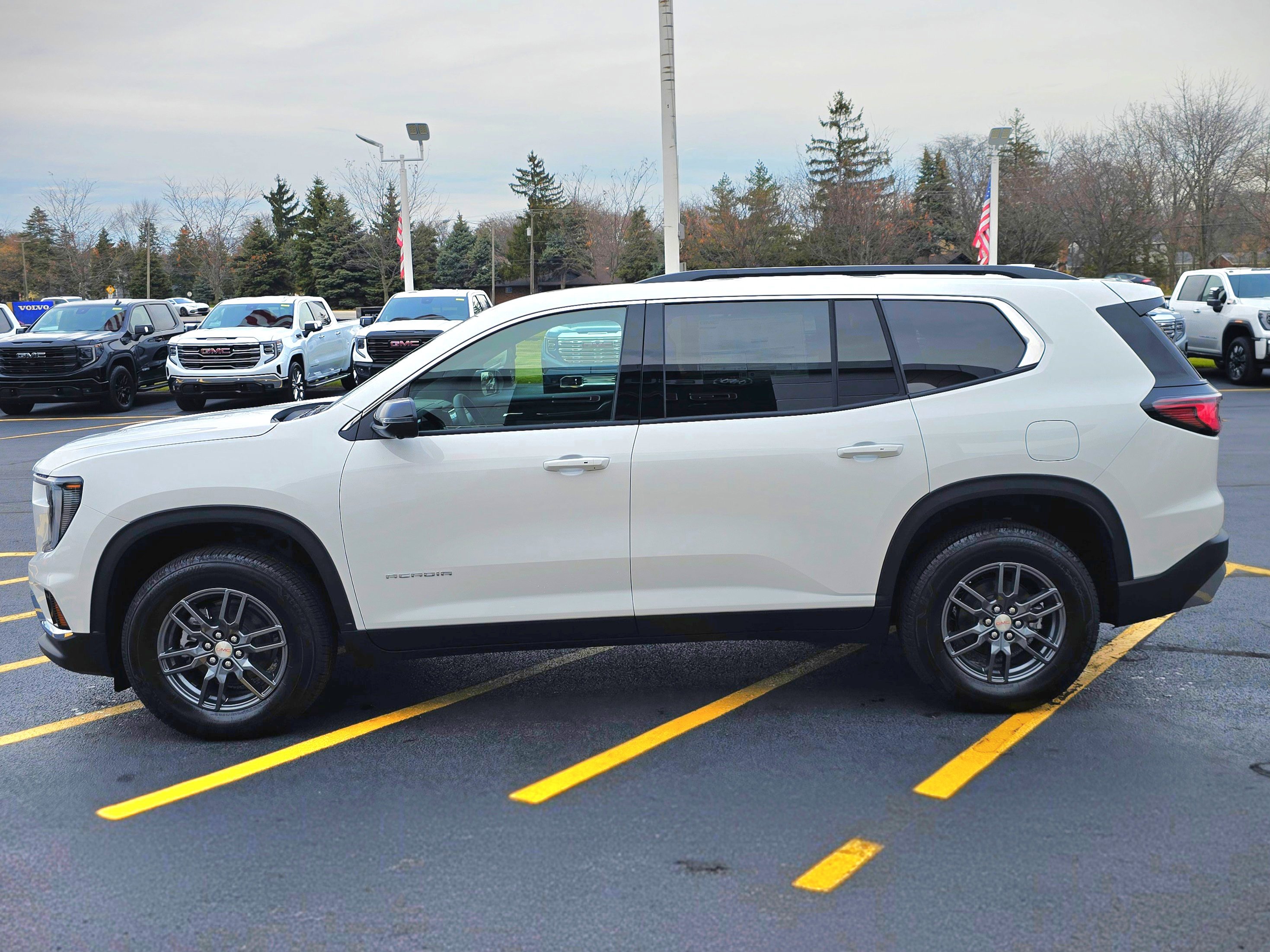 New 2026 GMC Acadia Elevation w/ LPO, Floor Liner Package image 5