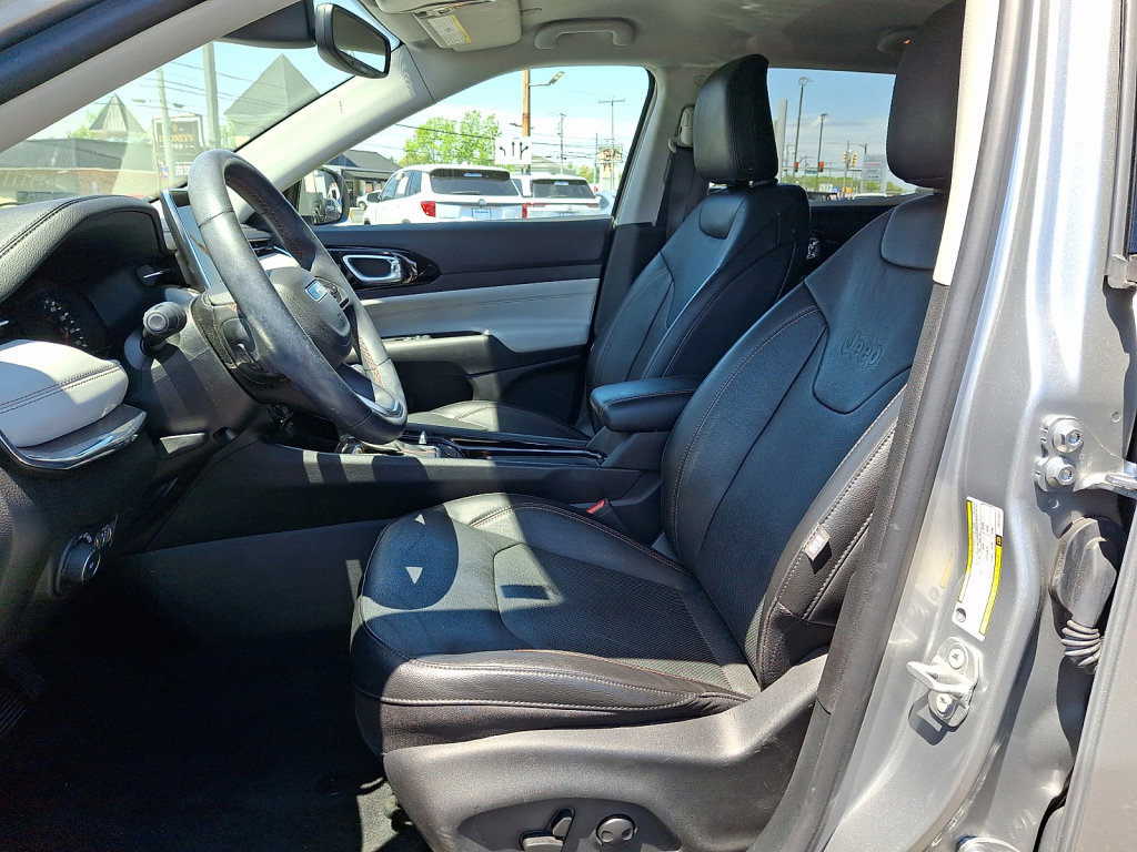 Used 2022 Jeep Compass Limited AWD/4WD image 24