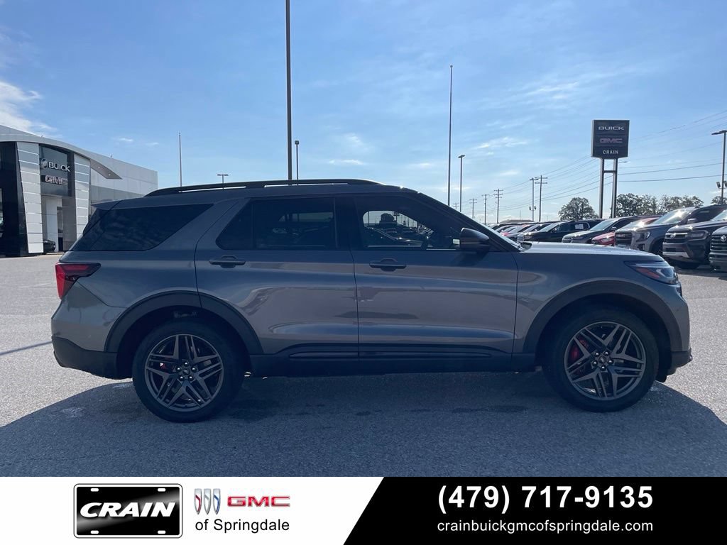 Used 2025 Ford Explorer ST-Line w/ Premium Package AWD/4WD image 9