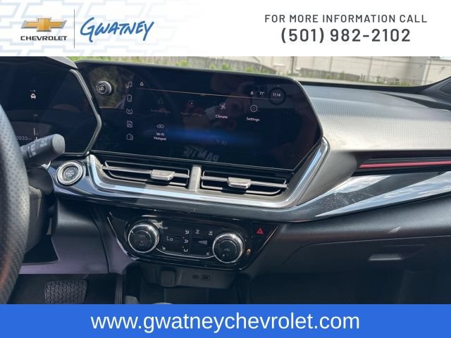 Used 2025 Chevrolet Trax RS w/ Driver Confidence Package FWD image 17