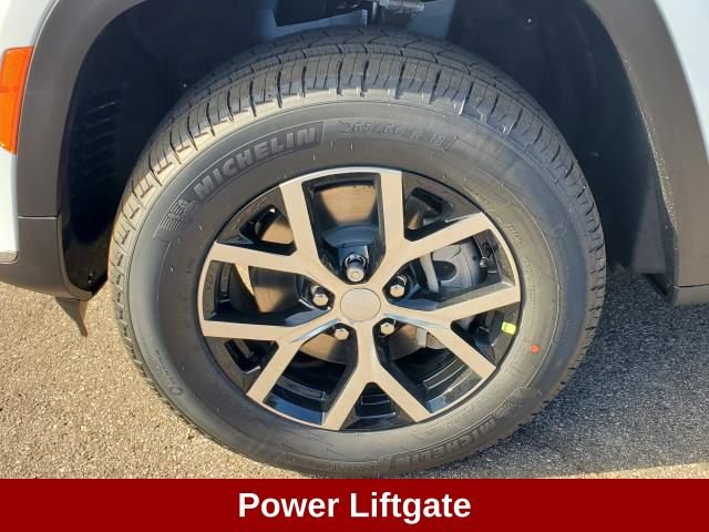 New 2025 Jeep Grand Cherokee L Limited image 7