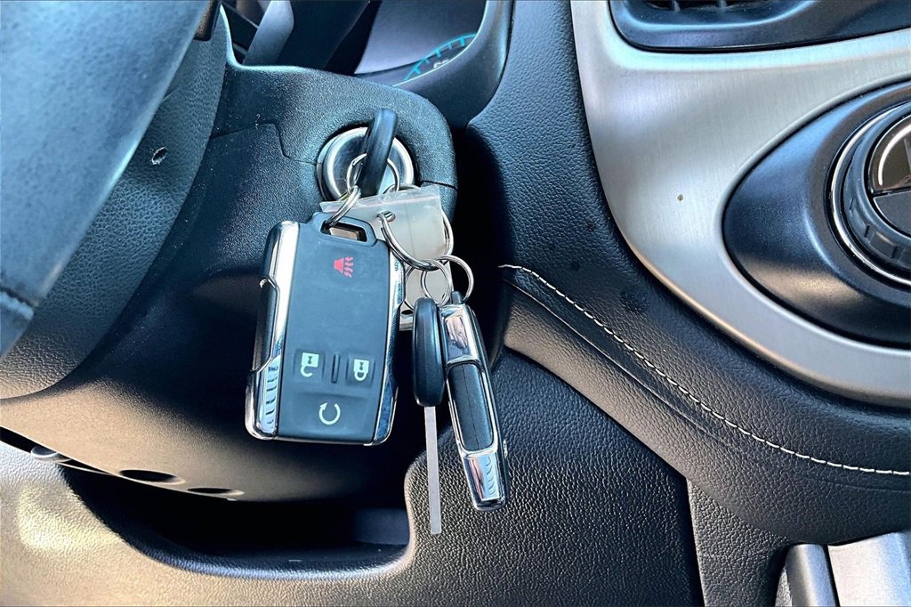 Used 2020 GMC Canyon Denali image 30