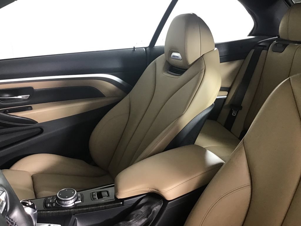 Used 2015 BMW M4 Convertible RWD image 22