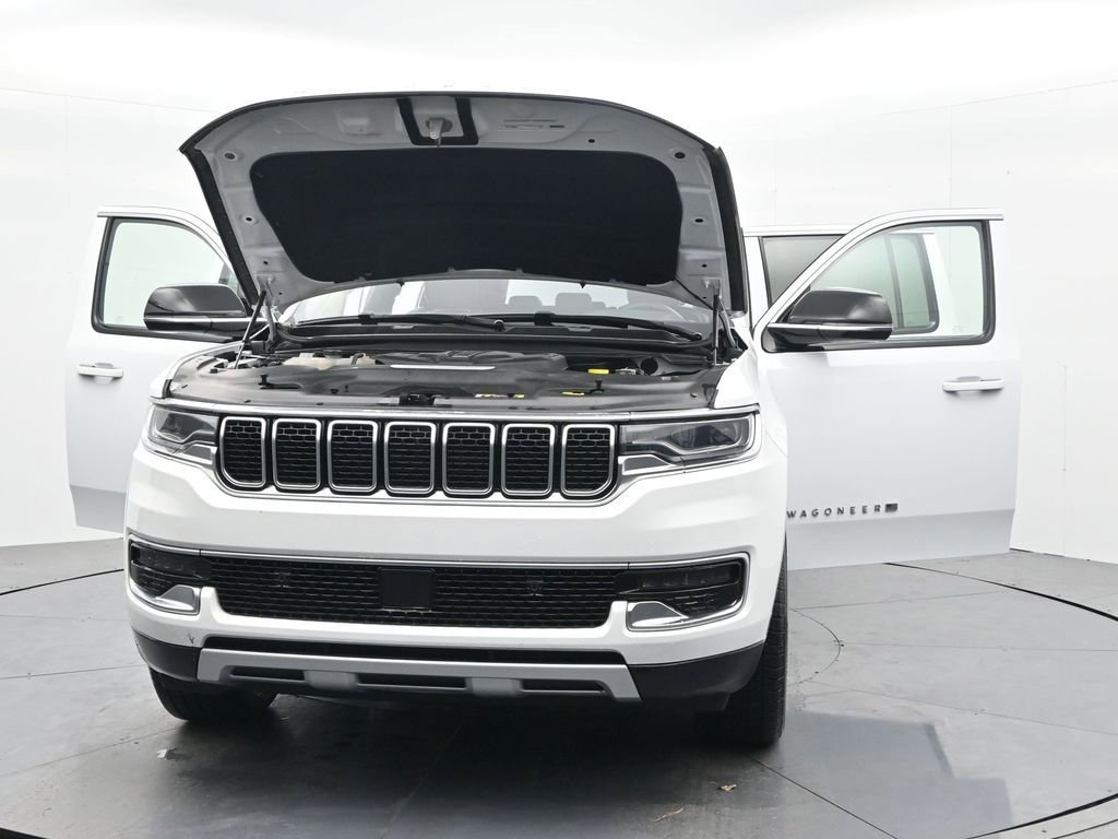Used 2024 Jeep Wagoneer Series II w/ Flexible Seating Group image 32