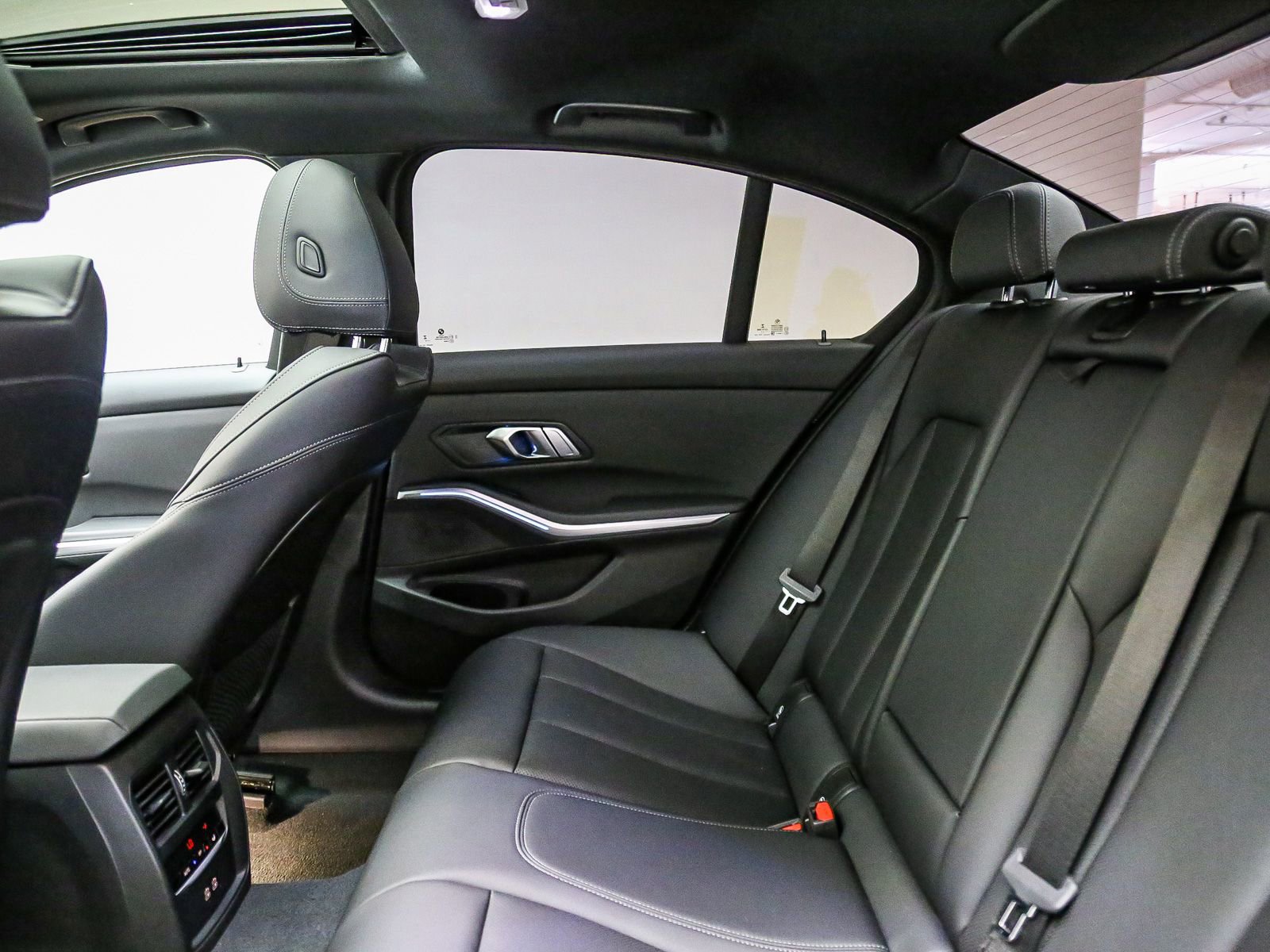 Certified 2023 BMW 330i Sedan w/ Premium Package RWD image 20