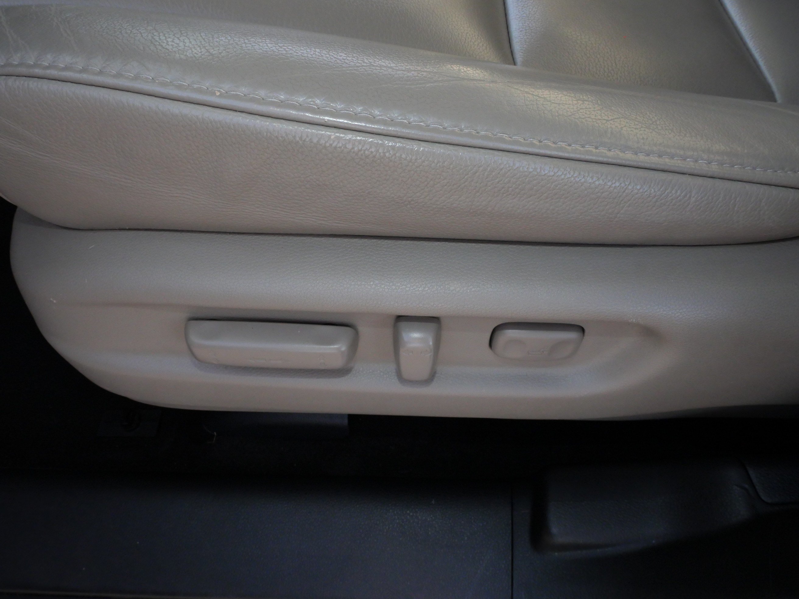 Used 2019 Honda Pilot Touring image 17