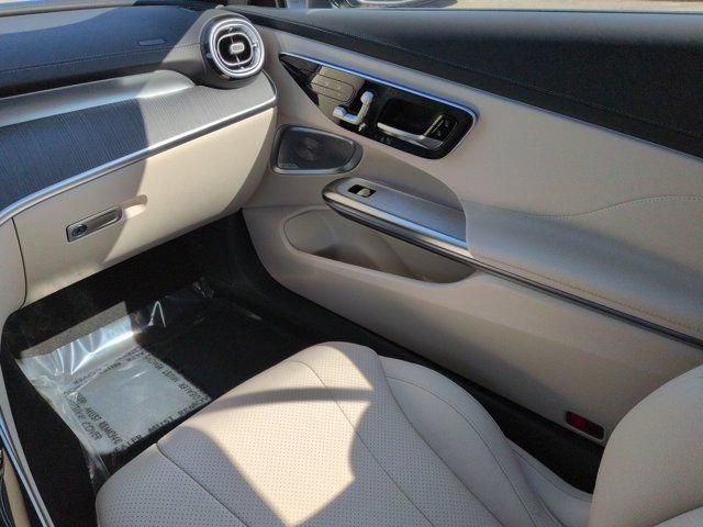 New 2027 Mercedes-Benz CLE 450 4MATIC Cabriolet image 16