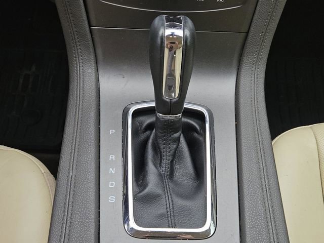 Used 2015 Lincoln MKT AWD w/ Equipment Group 201A image 18