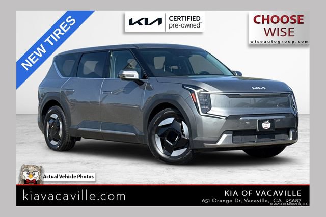 Certified 2024 Kia EV9 Light Long Range RWD image 1