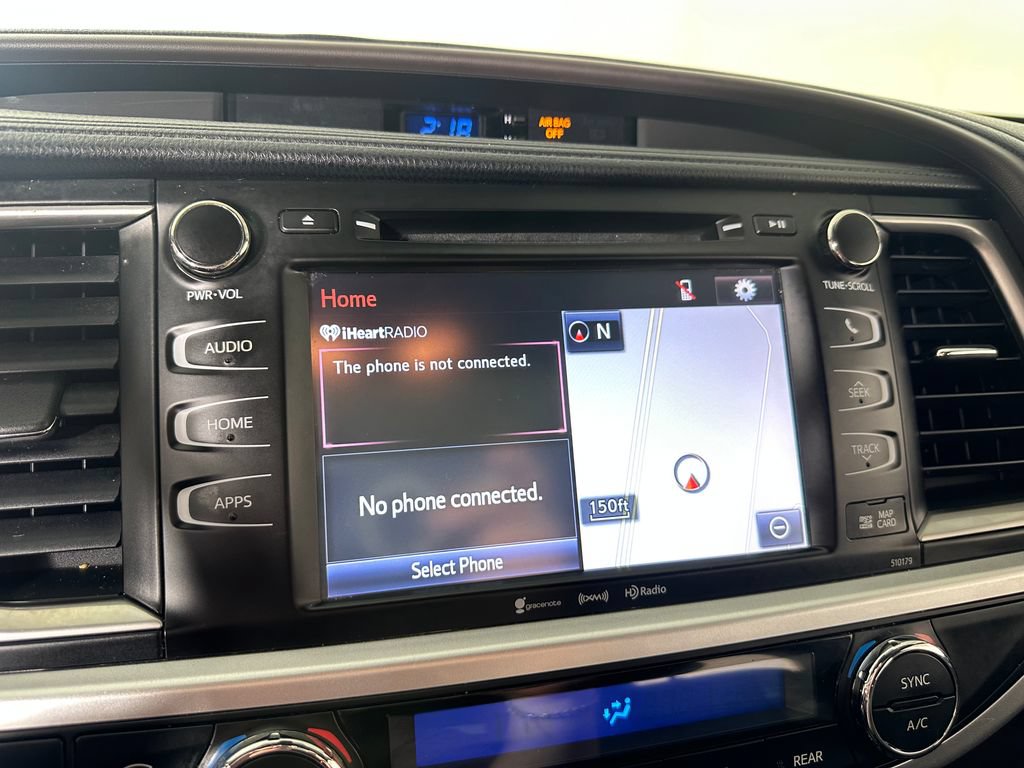 Used 2018 Toyota Highlander XLE AWD/4WD image 30
