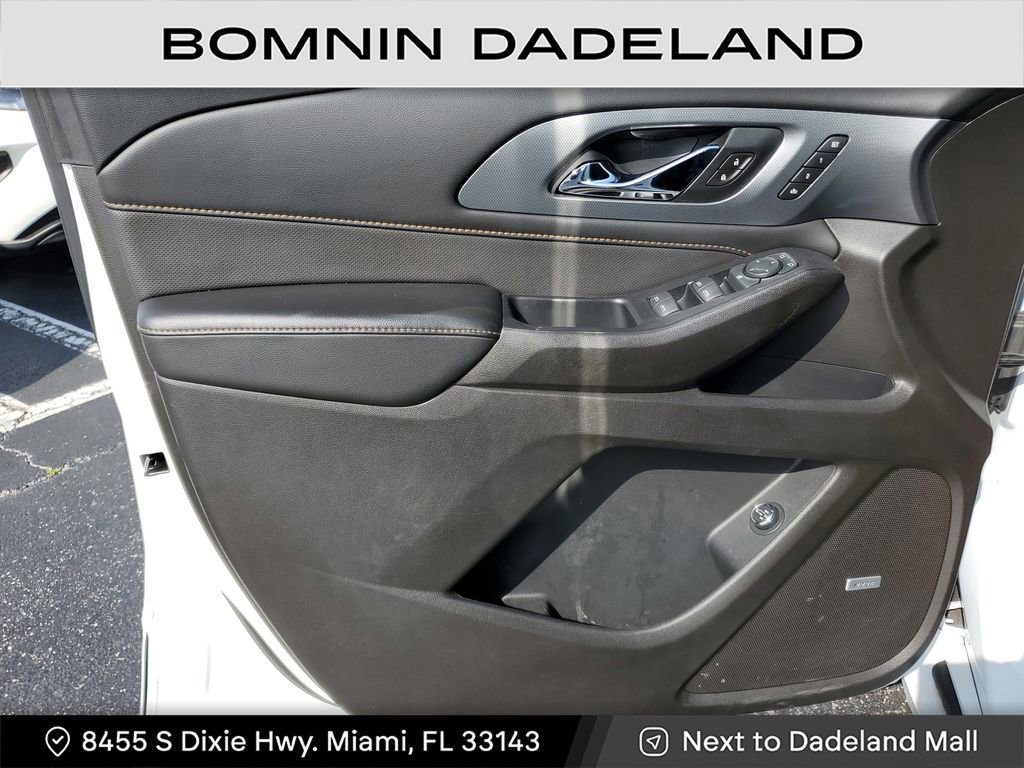 Used 2021 Chevrolet Traverse Premier image 16