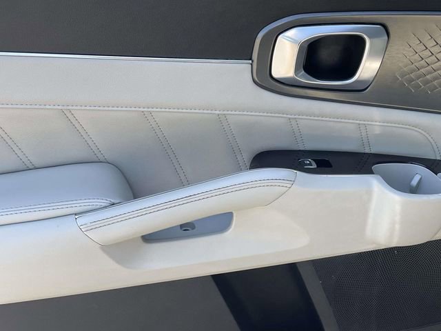 Certified 2022 Kia Sorento SX image 20