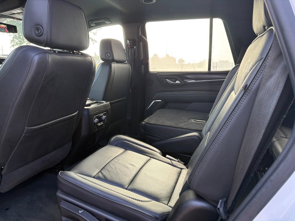 Used 2021 GMC Yukon Denali AWD/4WD image 17