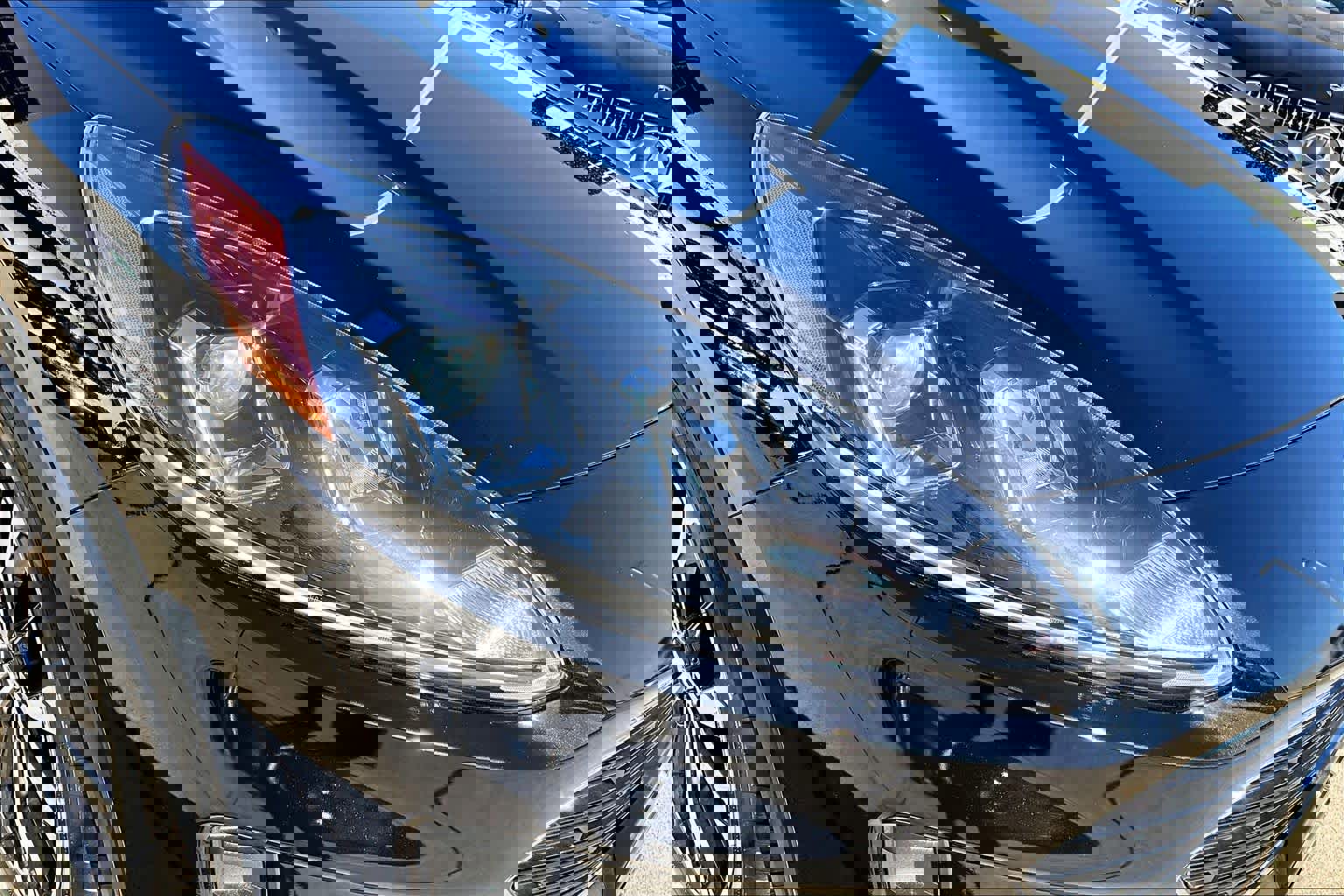 Used 2022 Ford Escape SE w/ SE Sport Appearance Package image 28