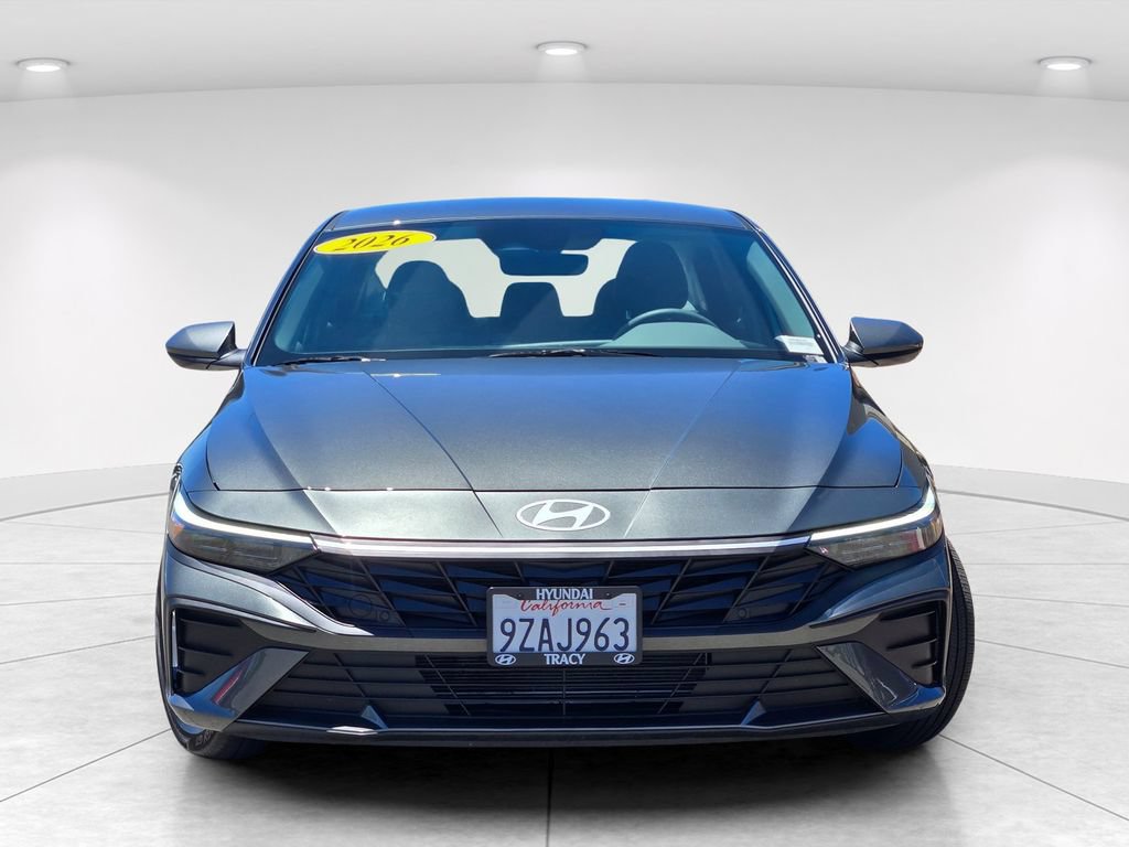 Used 2026 Hyundai Elantra SE FWD image 2