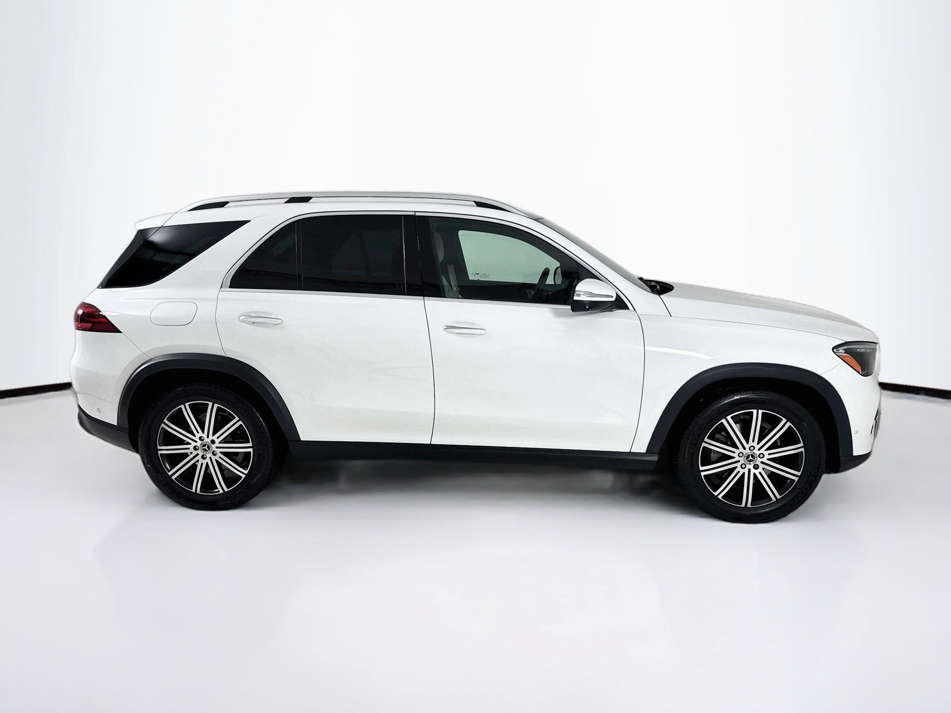 Certified 2026 Mercedes-Benz GLE 350 4MATIC image 9